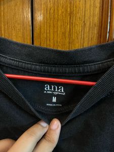 Cropped Washed Black Pocket T-Shirt