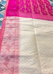 Elegant Pink &amp; White Dhakai Jamdani