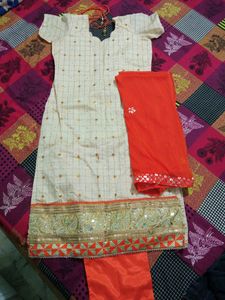 Elegant Salwar Kameez Suit