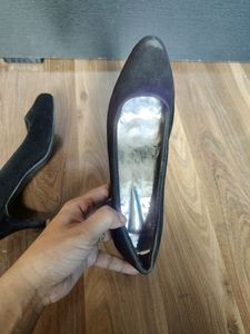 Women's Heels In Black