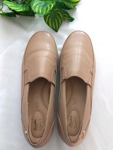 Tan Colored Casual Shoes (Women's)