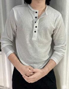 white tshirt for men
