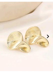 Shein Gold Textured Twisted Swirl Earrings