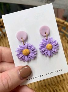 Fuschia Daisy Flower Earrings