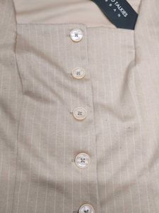 Tokyo Talkies Women's Beige Striped Vest