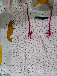 Cute Floral Print Top