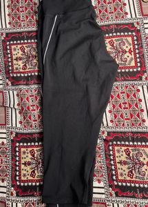 Black Cropped Athleisure Leggings