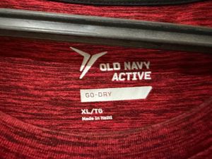 Old Navy Active Red Heathered T-Shirt
