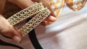 Ad America Diamond Bangle Set