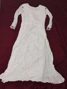 Elegant Floral Embroidered Anarkali Kurta