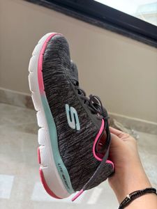 Original Skechers Lite-Weight Sneakers