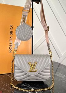 Louis Vuitton Crossbody Bag 😍