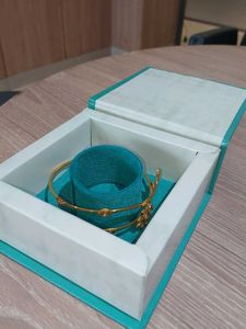 Gold-plated Brass Armlet with Kundan