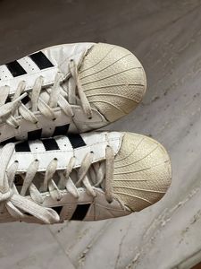 Adidas Superstars / White Sneakers