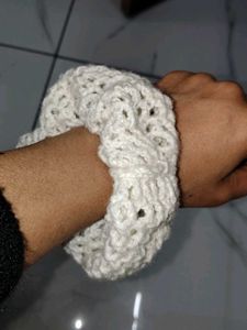 Handmade Crochet Hair Scrunchie - Cream