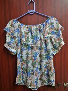 Off-Shoulder Floral Print Top