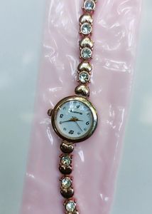 New Pretty Watch With White Stone And Gold Plated