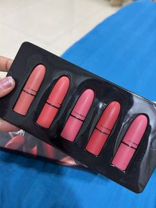 MAC Look in a Box Mini Lipsticks set of 5