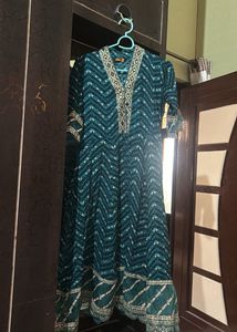 Elegant Teal Kurta with Intricate Design