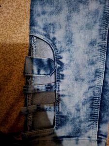 Trendy Cut-Out Flare Jeans