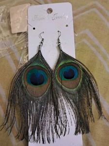 BRAND NEW Real Peacock Feather Earrings
