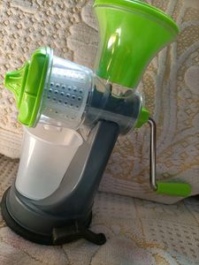 Wellstick Kitchenwear Premium Nano Pulpy Juicer ...Mini