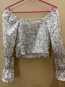 Chic Off-Shoulder Floral Ruched Top