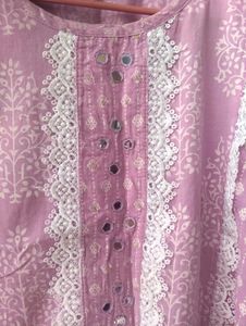 Beautiful Mauve Printed Kurta with Lace