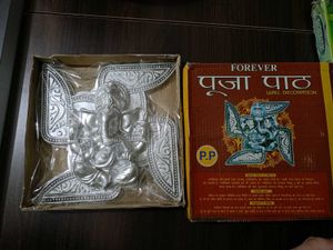 Ganesha Swastika Showpiece