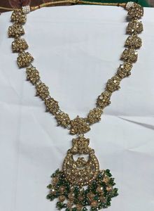 Stunning Crystal Gold-Toned  Necklace