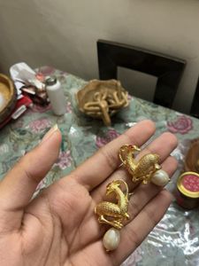 Charming Deer &amp; Pearl Dangle Earrings