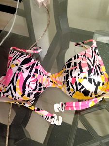 Lightly padded bra
