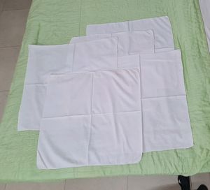 5 White Table Covers
