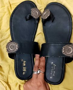 sandals/chappals