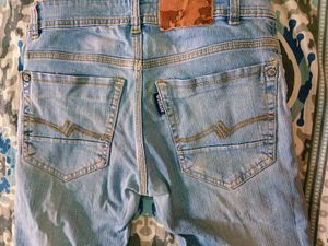 American Eagle Light Wash Jeans