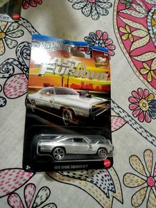 hot wheels dodge Challenger