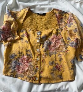 Outryt By Ajio Floral Crop Top