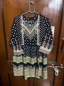 Floral Printed lace inserts peplum Tunic