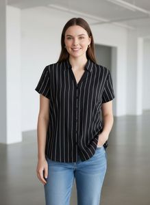 black shirt women