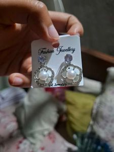 Elegant Pearl &amp; Crystal Flower Earrings
