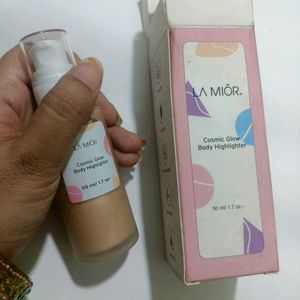 LA MIOR Cosmic Glow Body Highlighter
