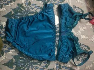 Teal Lace Trimmed Bra and Panty Set