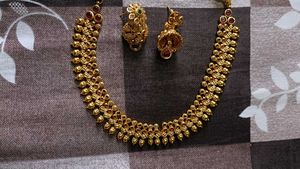 Elegant Red Stone &amp; Pearl Necklace Set