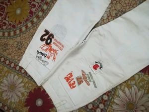 Trendy Straight Fit Jeans It's Unisexual