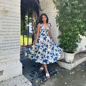 Lazo store Blue Floral Midi Dress