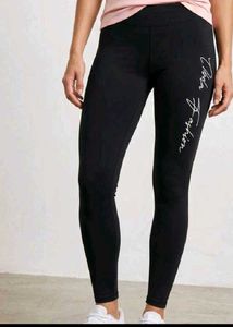 🖤 Gym Wear Set (Sports Bra + Leggings)