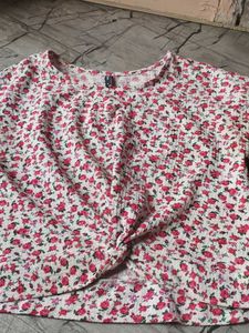 Floral Twist Front Cropped Top
