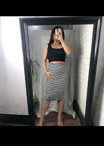 Classic Striped Pencil Skirt