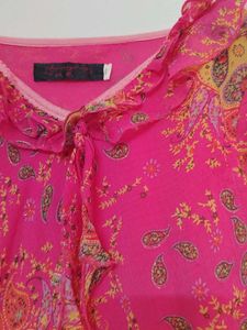 Vibrant Pink Paisley Print Kurta