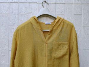 New with tag Korean Stylish Mustard Yellow Button-